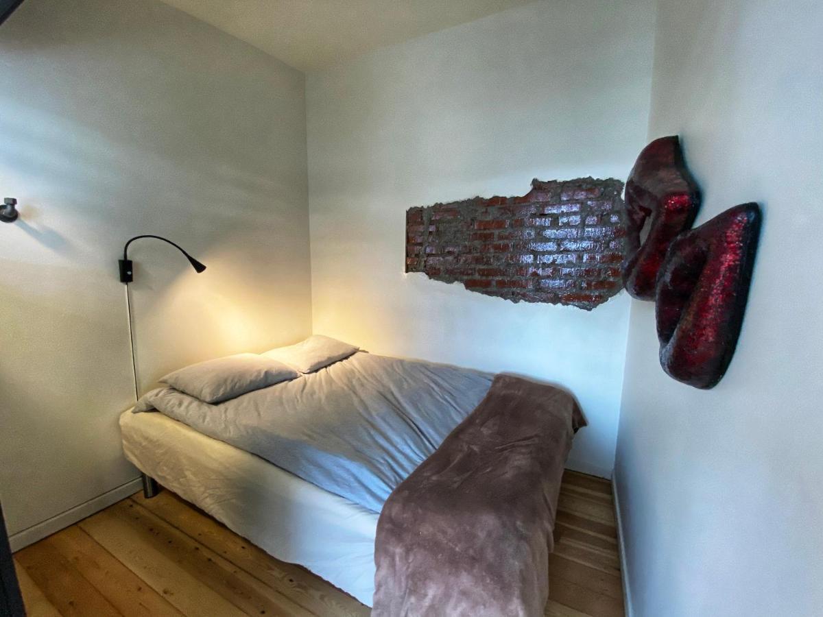 Broncks Apartment 4 - Modern 1-Bedroom In The Heart Of Tórshavn Extérieur photo