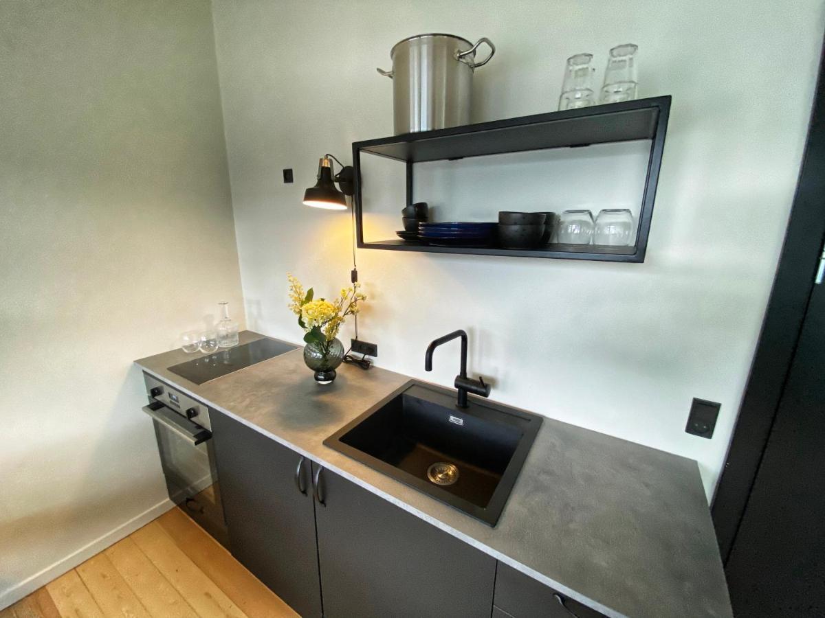 Broncks Apartment 4 - Modern 1-Bedroom In The Heart Of Tórshavn Extérieur photo