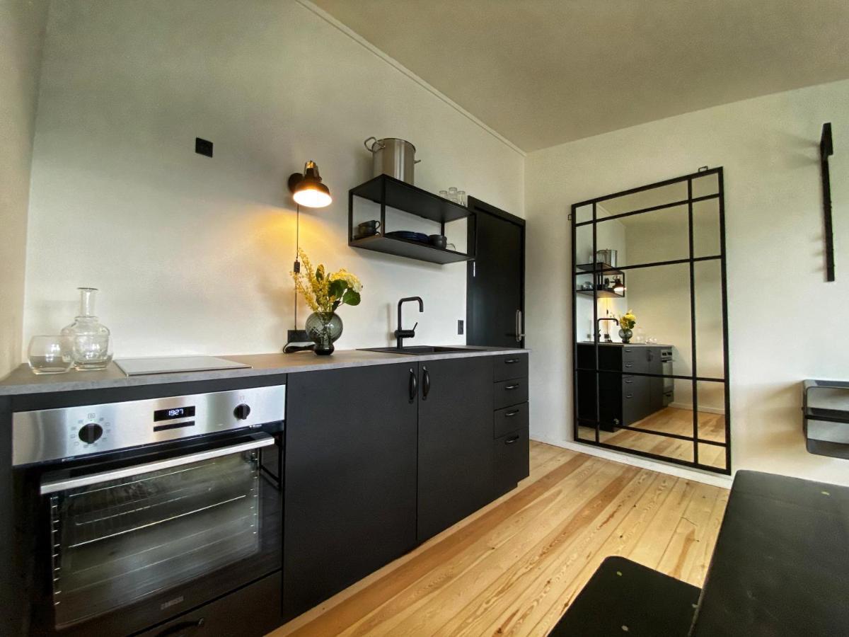 Broncks Apartment 4 - Modern 1-Bedroom In The Heart Of Tórshavn Extérieur photo
