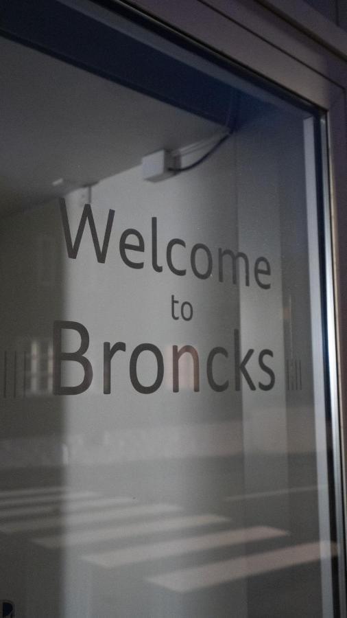 Broncks Apartment 4 - Modern 1-Bedroom In The Heart Of Tórshavn Extérieur photo
